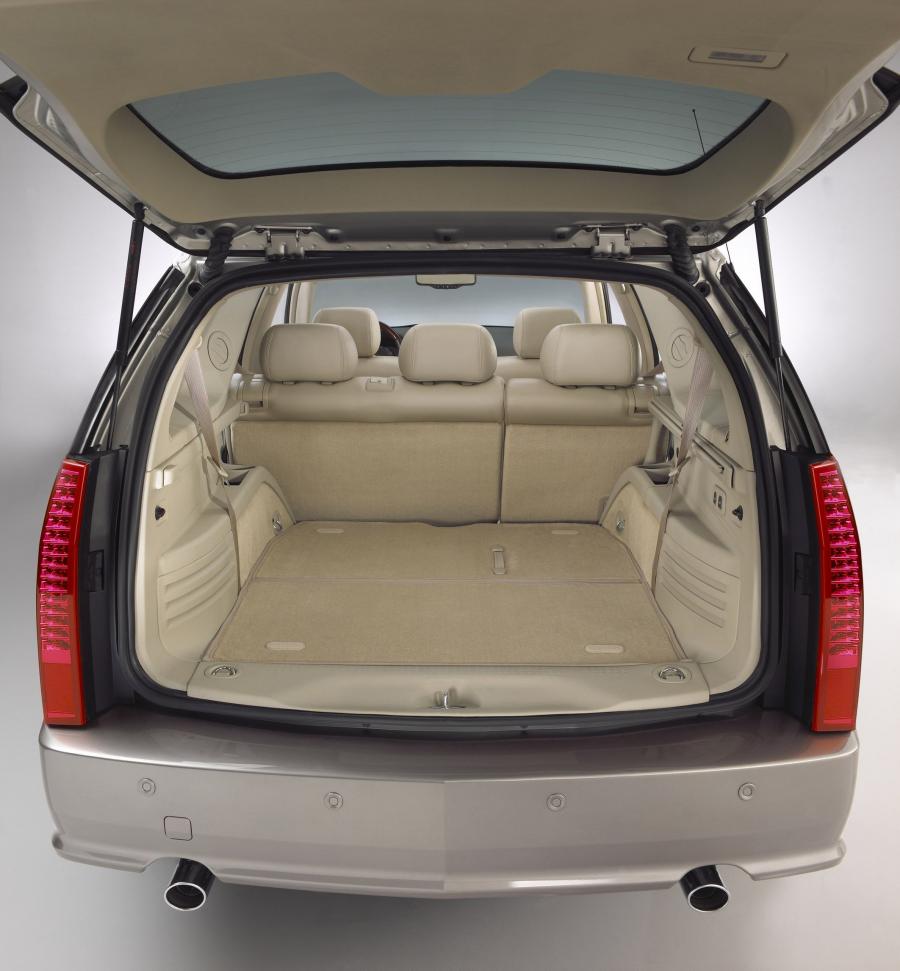  Cadillac SRX 2004 года  (фото 47 из 103)